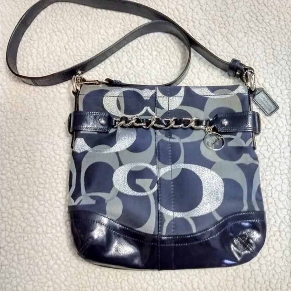 COACH OPTIC METALLIC SIGNATURE CHAIN CROSSBODY BAG NAVY BLUE F19820